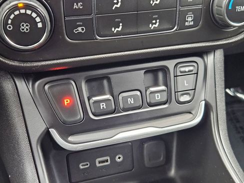 Used 2020 GMC Terrain SLE AWD/4WD image 20