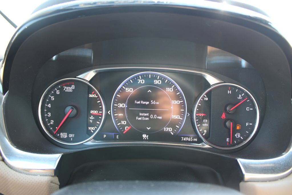 Used 2023 Chevrolet Traverse Premier FWD image 38