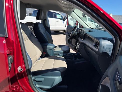 New 2025 Ford Maverick Lariat w/ 4K Tow Package image 18