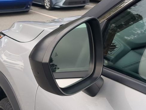 Used 2024 Nissan Rogue S image 18