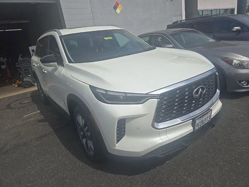 Used 2023 INFINITI QX60 Luxe w/ Cargo Package AWD/4WD image 1