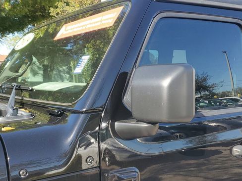 Used 2019 Jeep Wrangler Unlimited Rubicon image 11