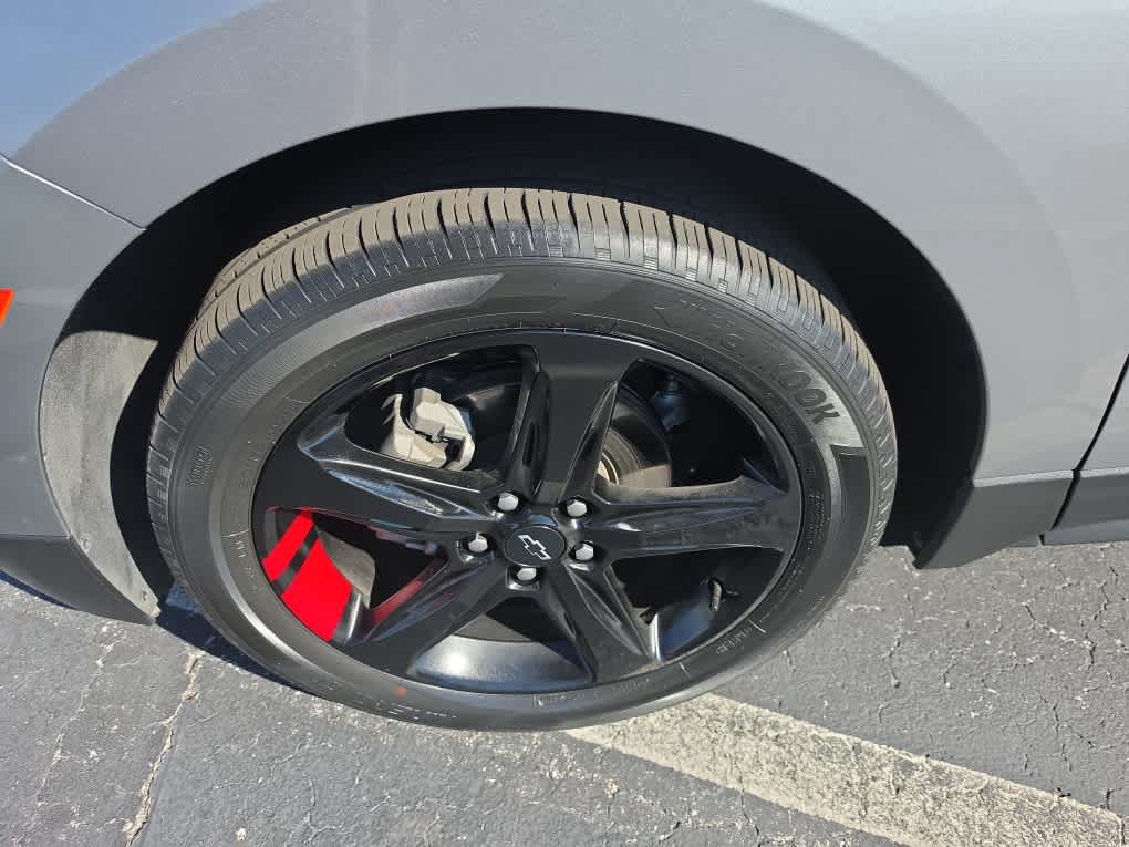 Used 2024 Chevrolet Equinox Premier w/ Redline Edition FWD image 11