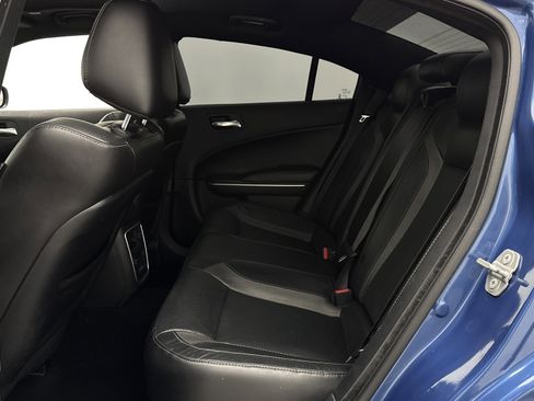 Used 2022 Dodge Charger SXT w/ Leather Interior Group RWD image 24