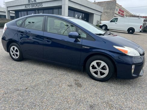Used 2013 Toyota Prius Four image 22