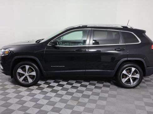 Used 2019 Jeep Cherokee Limited image 5