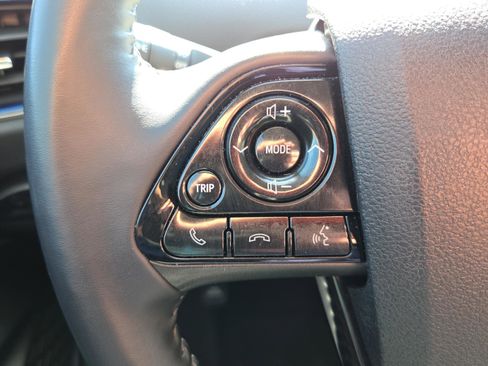 Used 2022 Toyota Prius Limited w/ Premium Convenience Package image 33