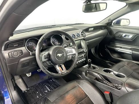 Used 2018 Ford Mustang GT Premium w/ GT Performance Package RWD image 3