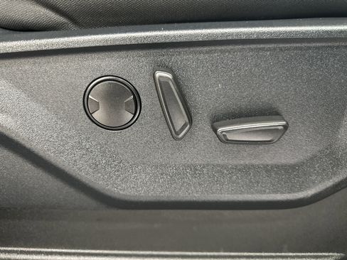 Used 2023 Ford F150 XLT w/ Equipment Group 302A High image 27