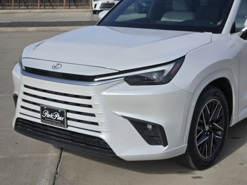 Certified 2024 Lexus TX 350 AWD w/ Technology Package image 12