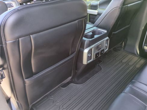 Used 2020 Ford F150 Lariat w/ Equipment Group 502A Luxury AWD/4WD image 18