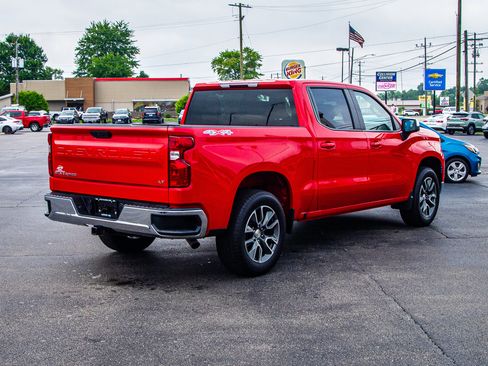 Used 2023 Chevrolet Silverado 1500 LT AWD/4WD image 7