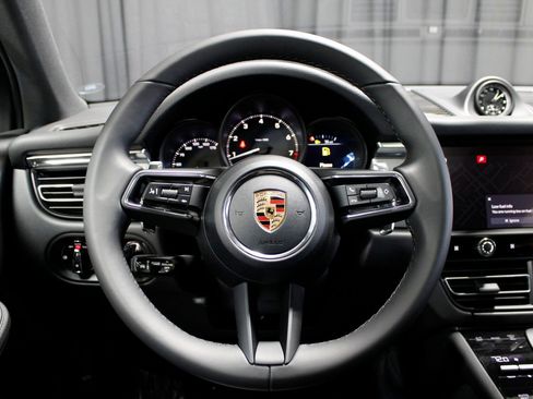 New 2026 Porsche Macan AWD/4WD image 27