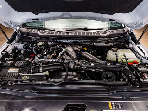 Used 2026 Ford F250 Platinum image 31