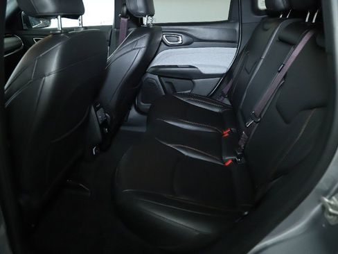 Used 2024 Jeep Compass Latitude image 14