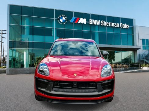 Used 2024 Porsche Macan Turbo AWD/4WD image 2
