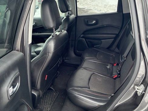 Used 2018 Jeep Compass Trailhawk image 9