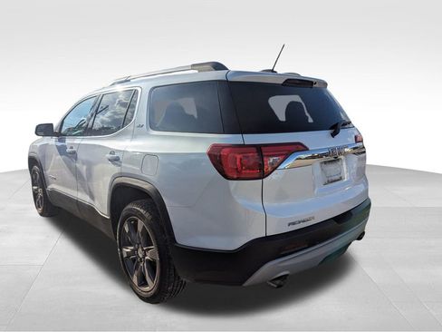 Used 2017 GMC Acadia SLT image 3