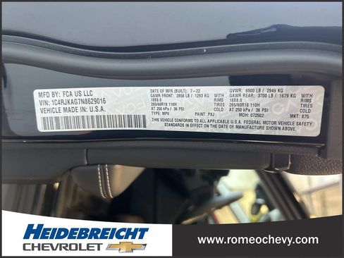 Used 2022 Jeep Grand Cherokee L Laredo w/ Luxury Tech Group I AWD/4WD image 8