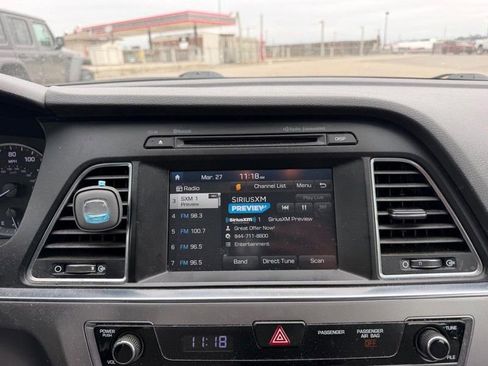 Used 2016 Hyundai Sonata SE image 12