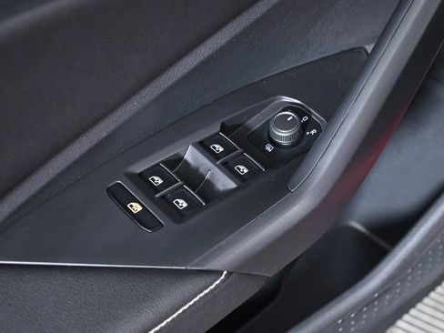 Used 2024 Volkswagen Jetta SE image 21