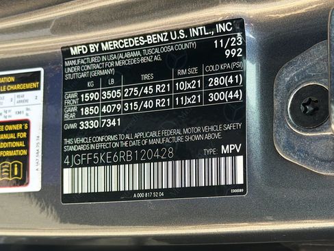 Used 2024 Mercedes-Benz GLS 450 4MATIC image 43