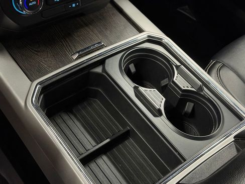 Used 2021 Ford F250 Lariat w/ Chrome Package image 40