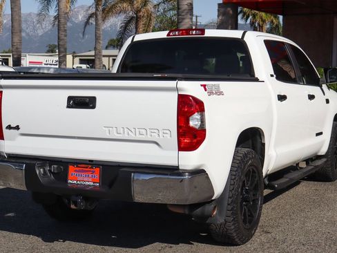 Used 2018 Toyota Tundra SR5 w/ SR5 Upgrade Package image 8