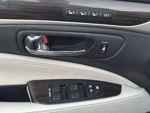 Used 2013 Lexus LS 460 L image 9