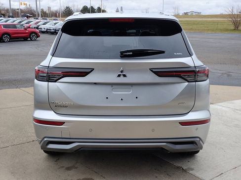 New 2025 Mitsubishi Outlander SEL image 18