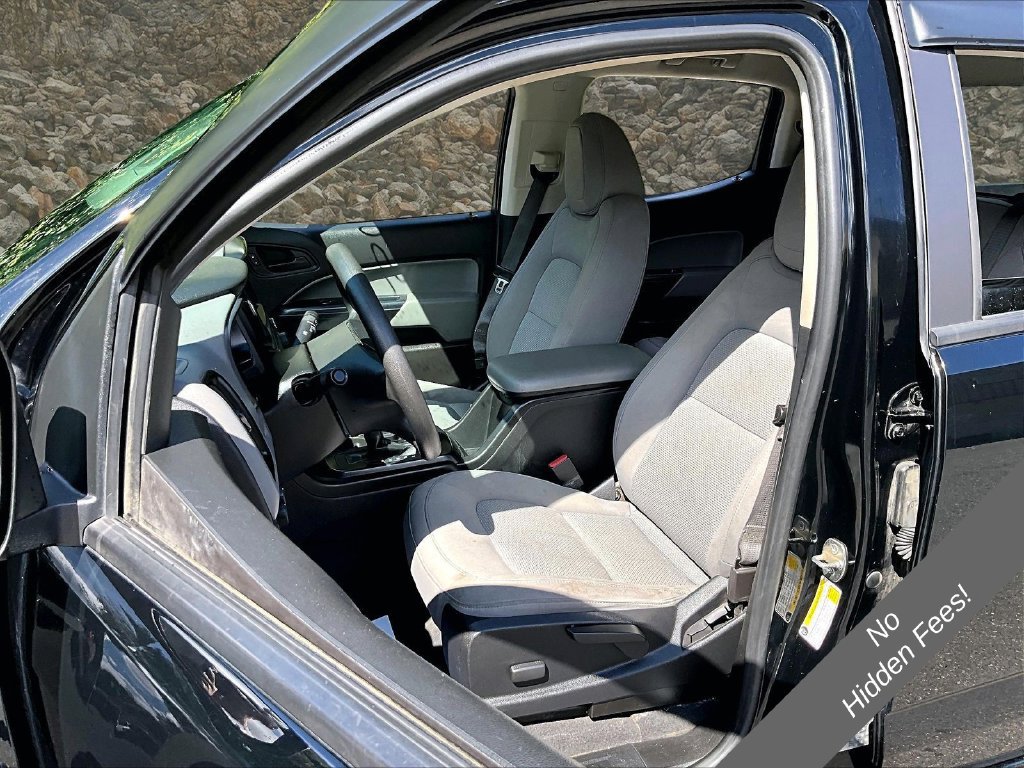 Used 2019 Chevrolet Colorado W/T w/ Custom Special Edition AWD/4WD image 22