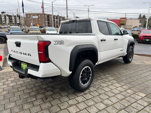 New 2026 Toyota Tacoma TRD Off-Road image 5