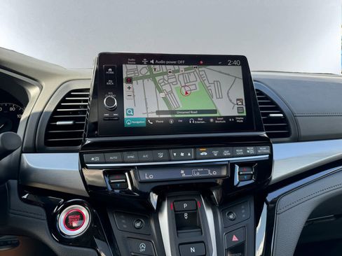 New 2026 Honda Odyssey Touring image 14