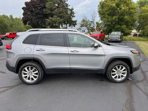 Used 2014 Jeep Cherokee Limited AWD/4WD image 7