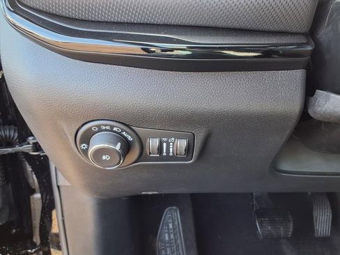 New 2026 Jeep Compass Latitude AWD/4WD image 13