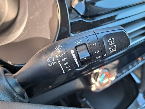 Used 2021 Kia Seltos EX image 10