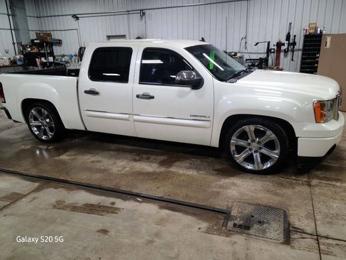 Used 2013 GMC Sierra 1500 Denali image 10