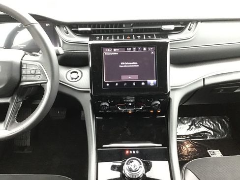 New 2025 Jeep Grand Cherokee L Laredo w/ Trailer Tow Package image 14