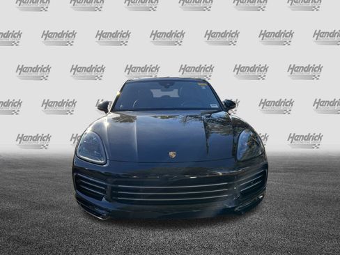 Used 2023 Porsche Cayenne image 3