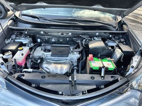 Used 2018 Toyota RAV4 XLE image 33