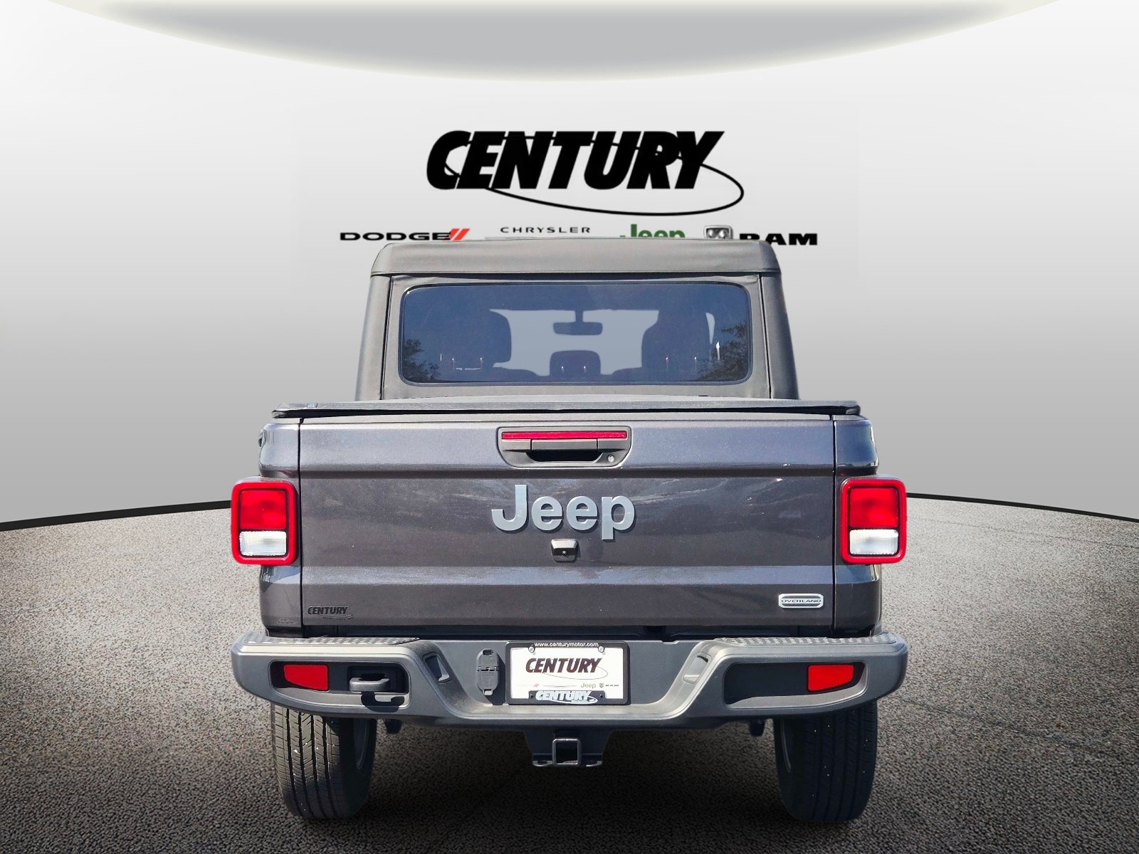Used 2022 Jeep Gladiator Overland w/ Trailer Tow Package AWD/4WD image 5