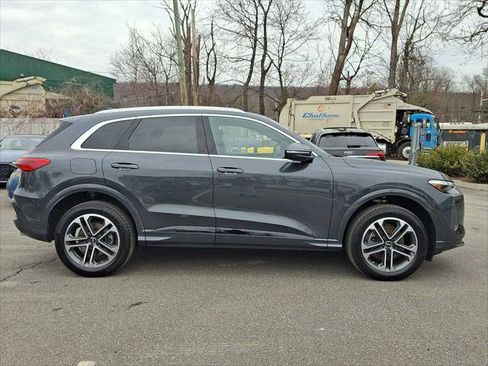 Used 2025 Audi Q5 Premium Plus w/ Premium Plus AWD/4WD image 26