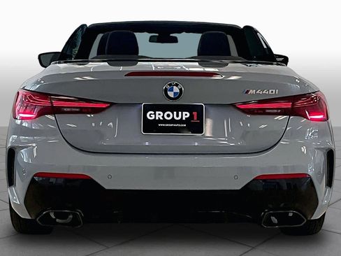 Used 2026 BMW M440i Convertible w/ Premium Package RWD image 4