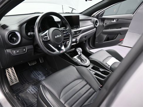 Certified 2023 Kia Forte GT-Line w/ GT-Line Premium Package image 17