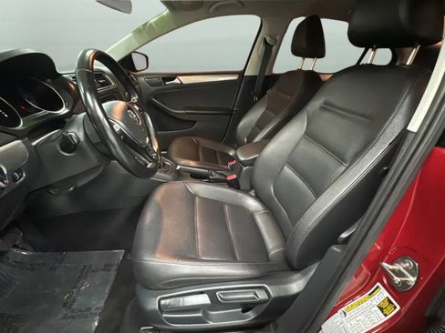 Used 2017 Volkswagen Jetta SE FWD image 22
