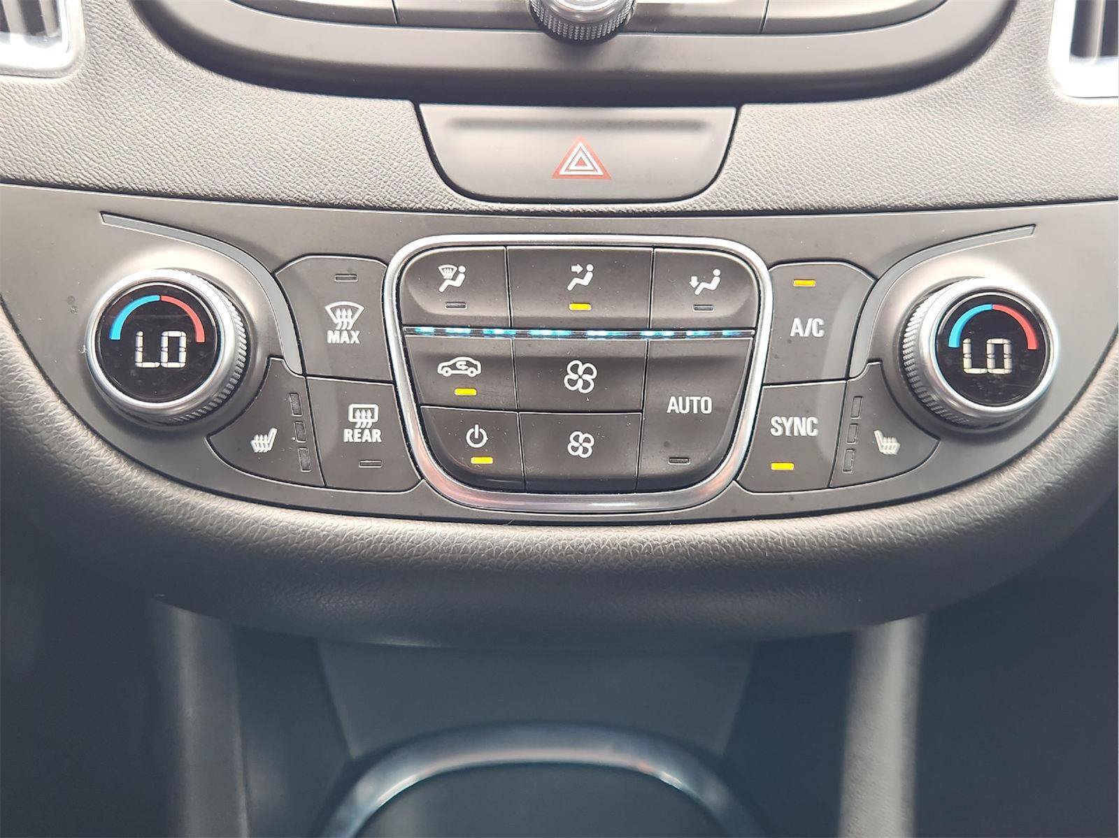 Used 2019 Chevrolet Malibu LT w/ LT Plus Package FWD image 19