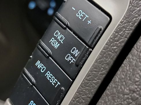 Used 2012 Ford Fusion SE image 33