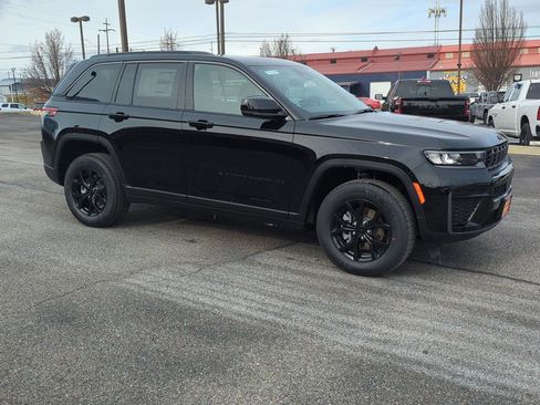 New 2026 Jeep Grand Cherokee Altitude AWD/4WD image 1