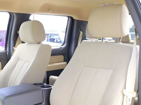 Used 2014 Ford F150 XLT w/ XLT Chrome Package image 11