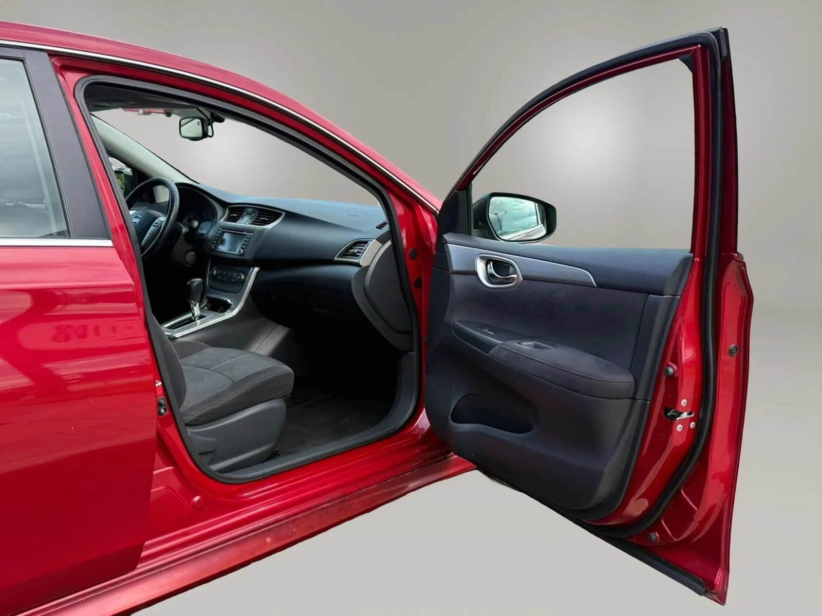 Used 2013 Nissan Sentra SR w/ Premium Pkg FWD image 18